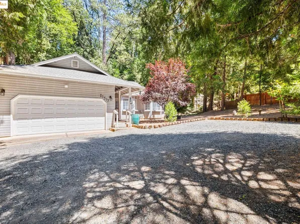 21517 Crystal Falls Dr, Sonora, CA 95370