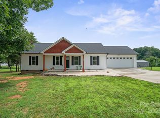 113 Swann Crossing Ln, Statesville, NC 28625