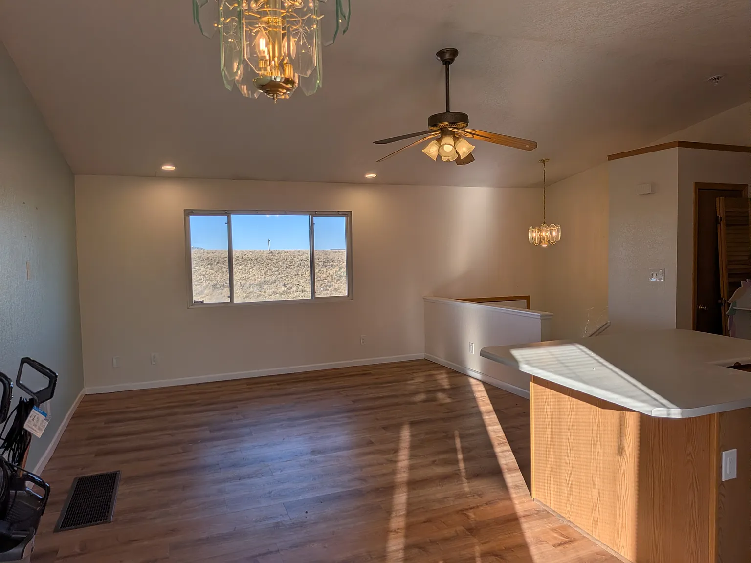 3 bed, 1824 sqft, $2,350 — Photo 3