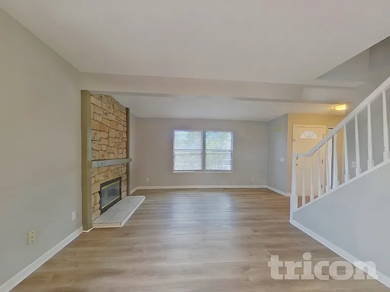 3812 S Ceylon Way — Photo 3