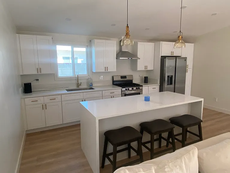 5074 La Paz Dr — Photo 3