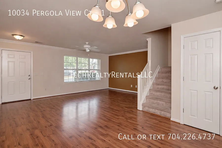2 bed, 2.5 bath, 1088 sqft, $1,800 — Photo 4