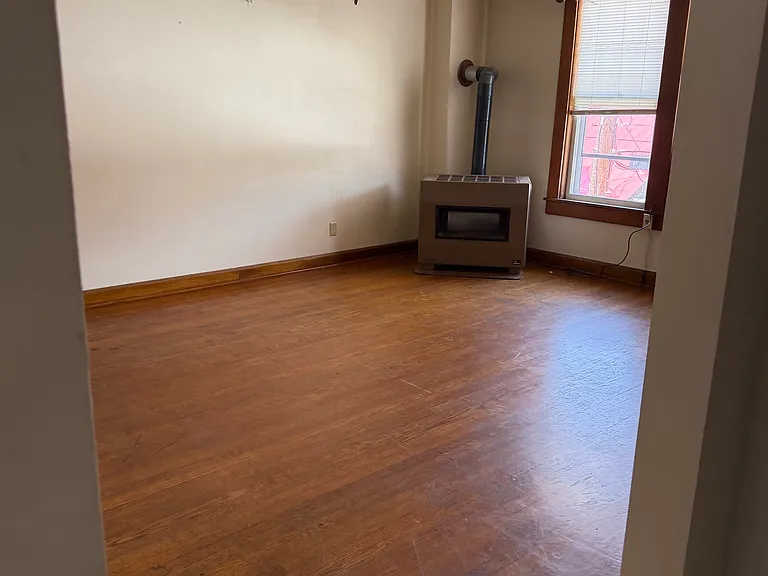 3 Graham St #3 — Photo 1
