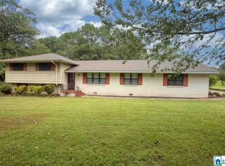 1025 Hillcrest Dr, Bessemer, AL 35022