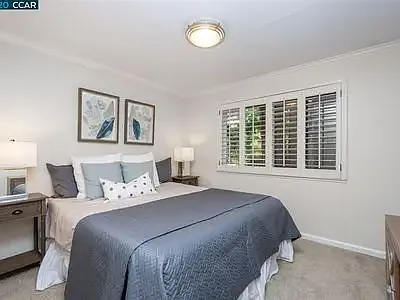 155 Clover Hill Ct — Photo 11