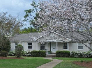 1832 Hawthorne Rd, Wilmington, NC 28403