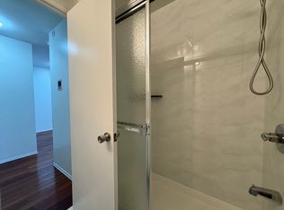 61-39 168th St #3F, Fresh Meadows, NY 11365