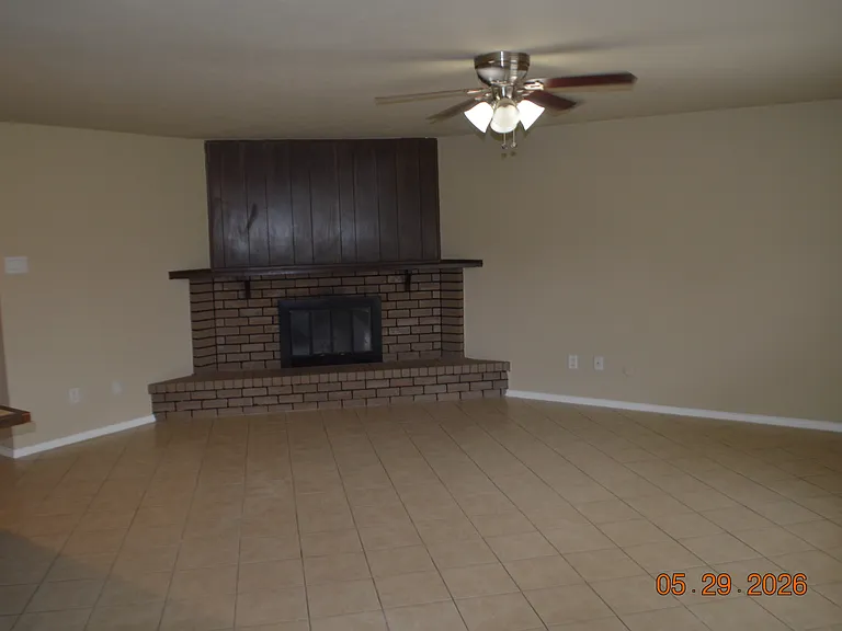 5225 Worley Dr — Photo 3