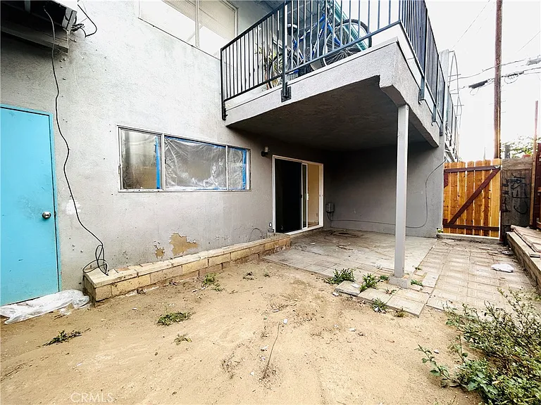 857 N Vineyard Ave #B — Photo 19