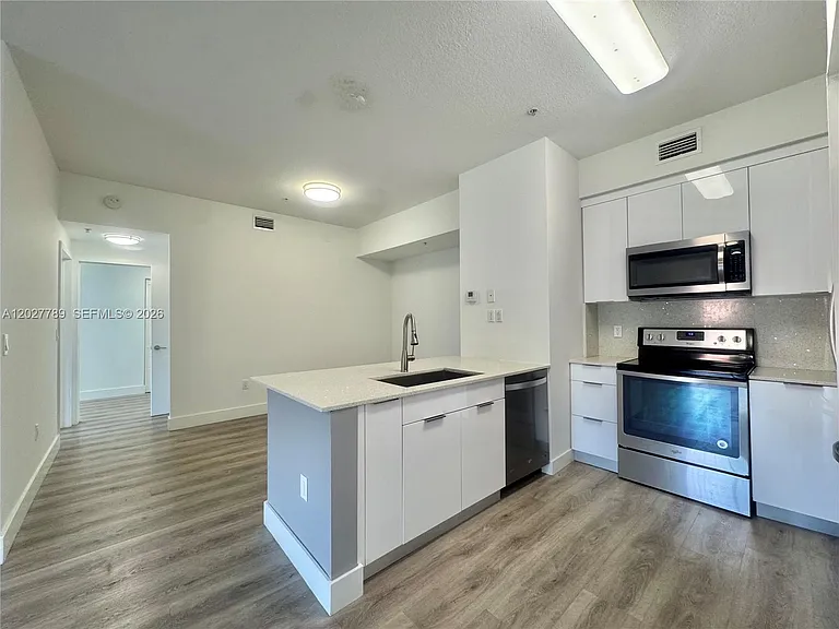 7300 NW 114th Ave #3066 — Photo 2