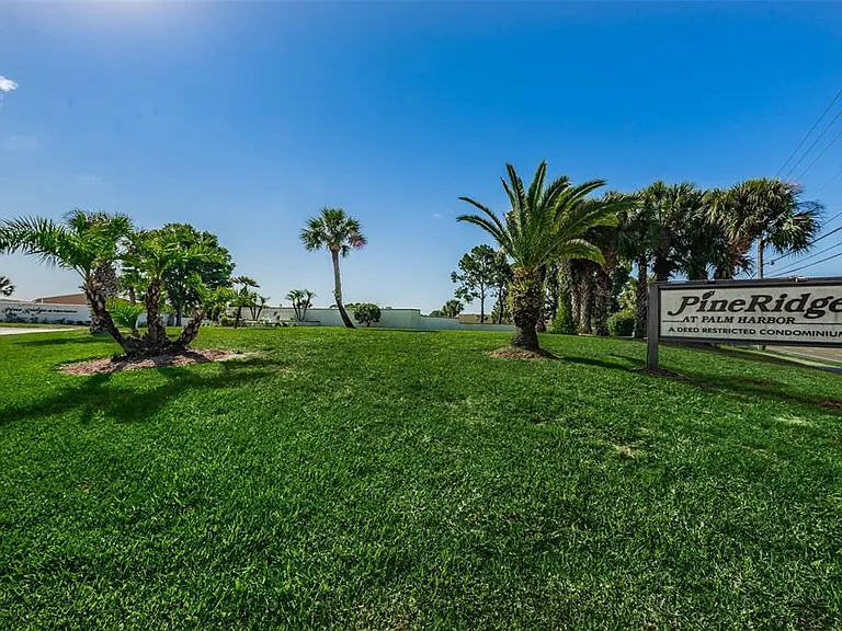 2575 Pine Ridge Way S #E1 — Photo 16