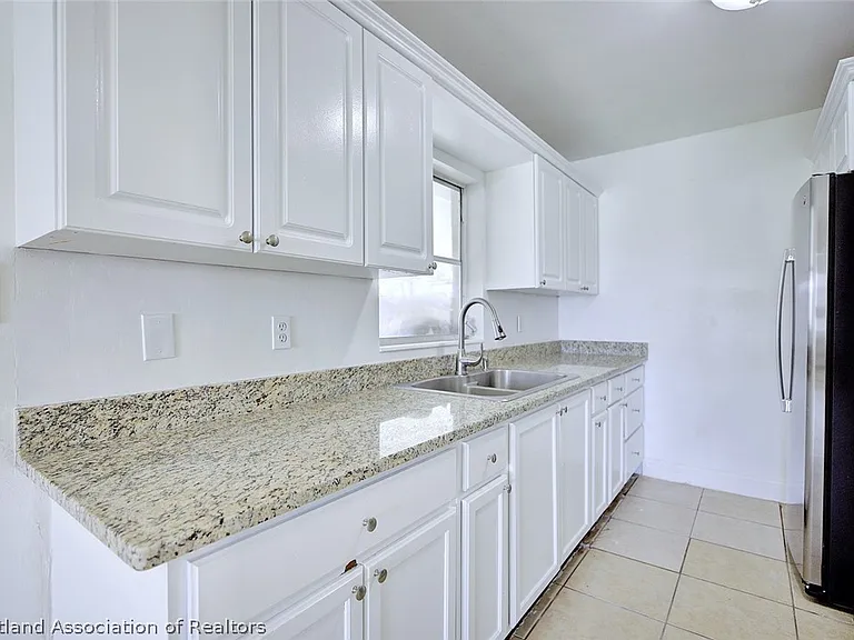 1061 Lake Sebring Dr — Photo 5