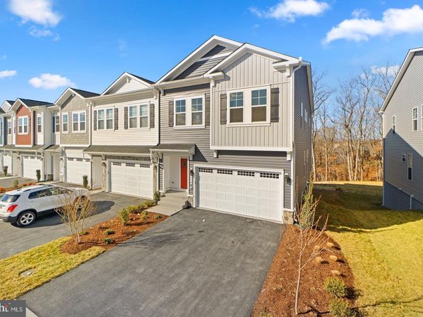 114 Choke Cherry Ct, Lake Frederick, VA 22630