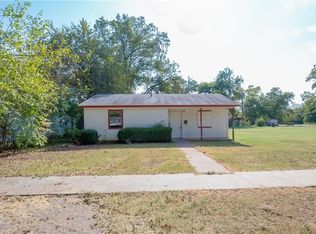 223 N Dunbar St, Pauls Valley, OK 73075