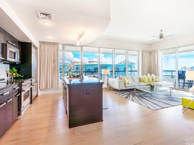1837 Kalakaua Ave APT 3504, Honolulu, HI, 96815