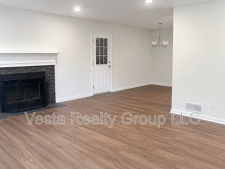 110 Thomas Trl — Photo 7