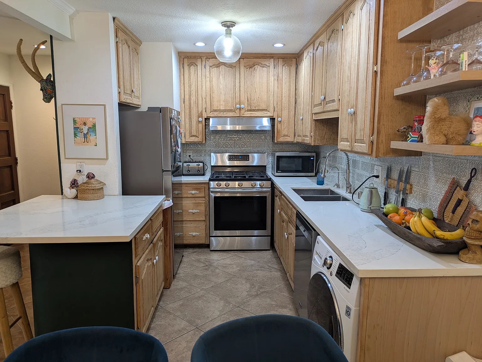 3 bed, 1118 sqft, $3,300 — Photo 4