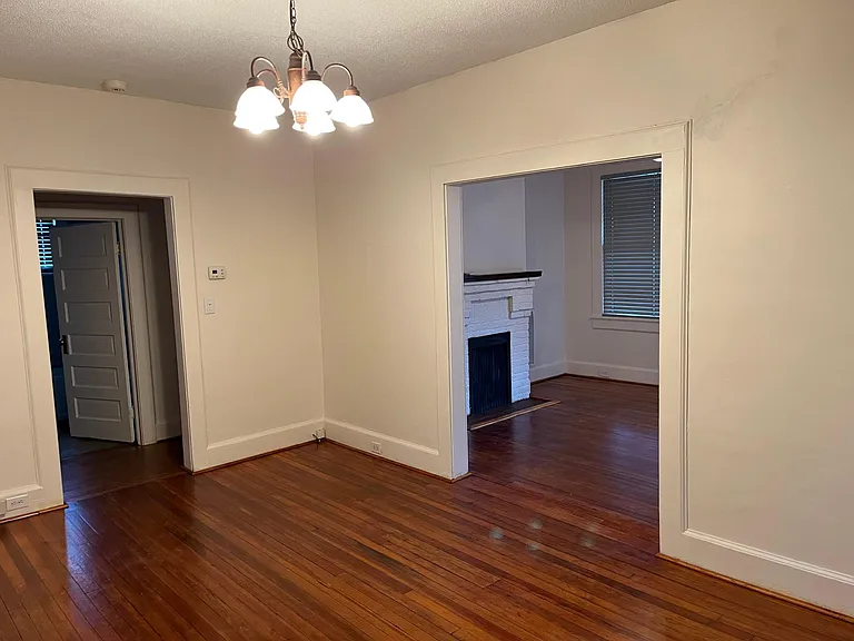 2406 Cypress St — Photo 3