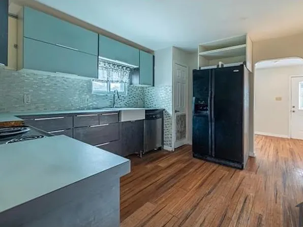 1821 E Humphrey St, Tampa, FL 33604