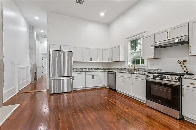 2 bed, 1250 sqft, $2,350 — Photo 4
