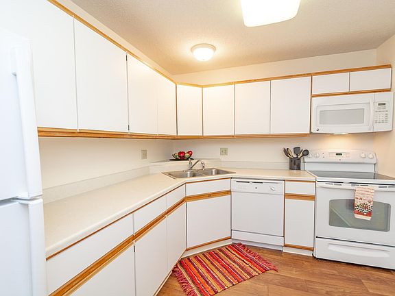 5th image of 3456 Lake Shore Dr #3333