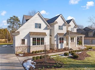 2802 Heathfield Rd, Bloomfield Hills, MI 48301