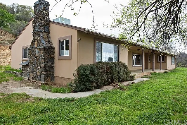 46873 Veater Ranch Rd photo 1