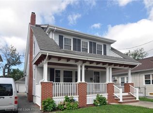 30 Ingleside Ave, Cranston, RI 02905