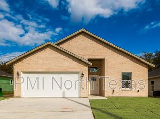 1518 Walworth St, Greenville, TX 75401