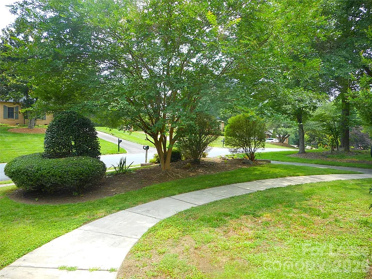 1330 E Barden Rd — Photo 27