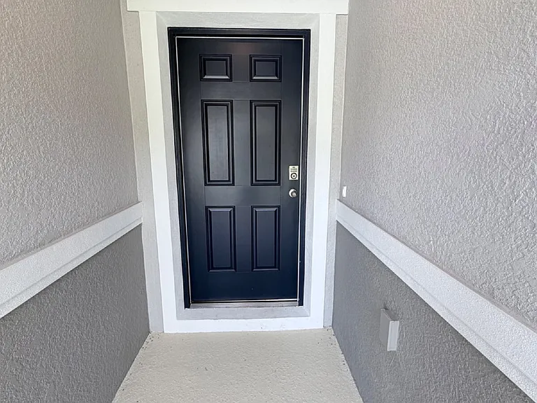5537 Creek Haven Way — Photo 2