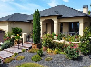 3861 Calle Vista Dr, Medford, OR