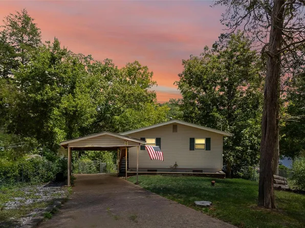 7529 Woodland Dr, Cedar Hill, MO 63016