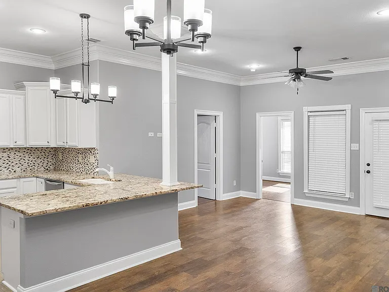 308 Hill Ridge Dr — Photo 6