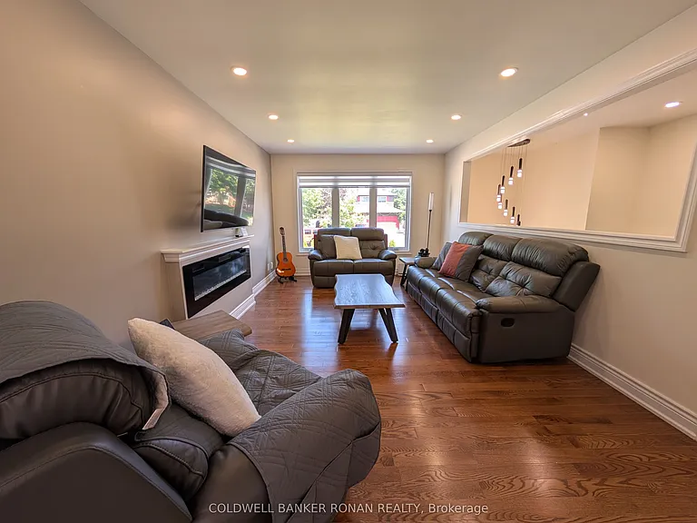 41 Camrose Dr — Photo 11
