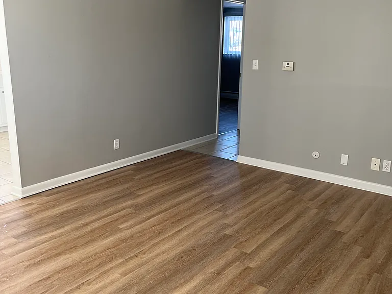 2470 Sheridan Dr #LOWER — Photo 3