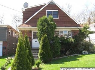 334 Little Clove Rd, Staten Island, NY 10301