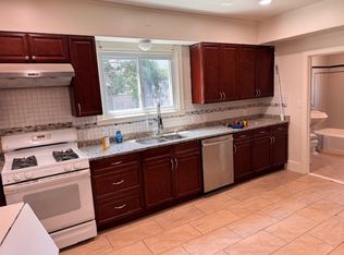 193 Madison St APT 1, Malden, MA 02148