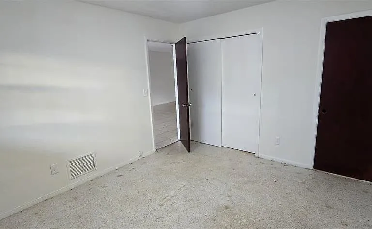345 S Venice Blvd — Photo 21