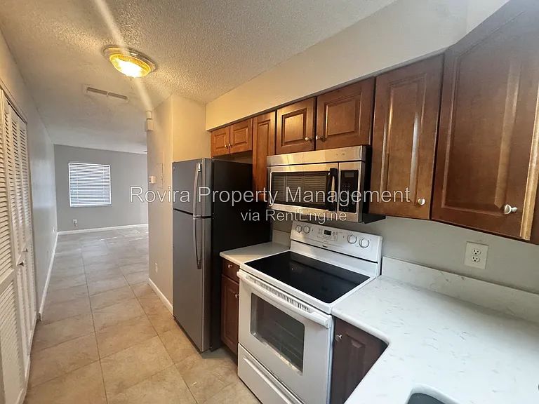 1340 Anderson St #1350 — Photo 4