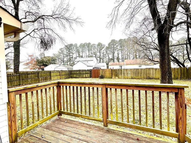 6817 Cedarwood Ct — Photo 27