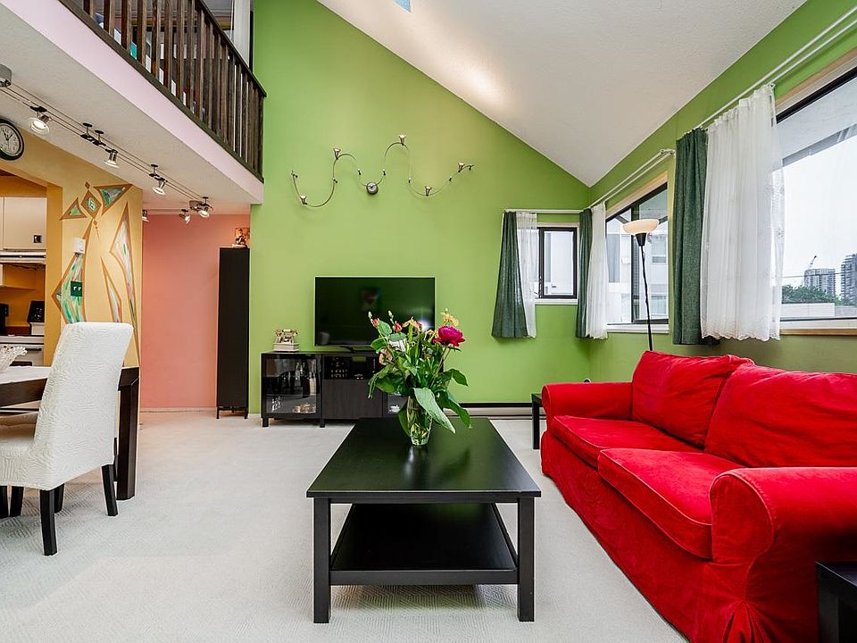 1st image of 936 Bute St #Penthouse 5