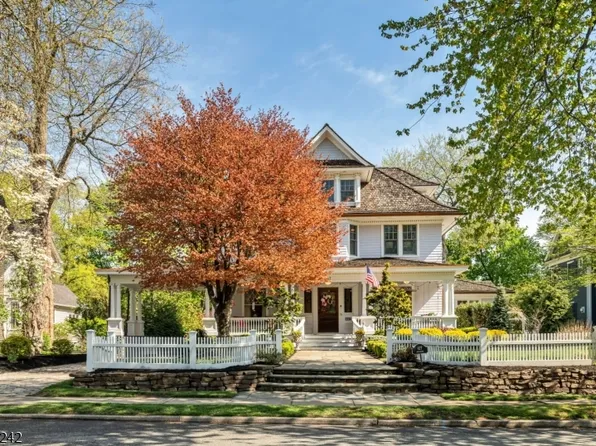 427 Spring Ave, Ridgewood Village, NJ 07450