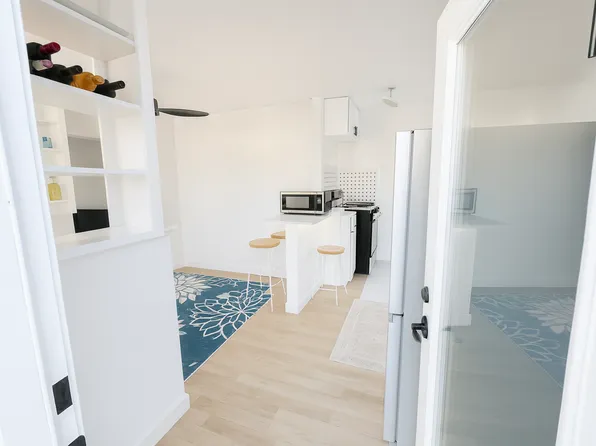 319 N Venice Blvd #C, Venice, CA 90291