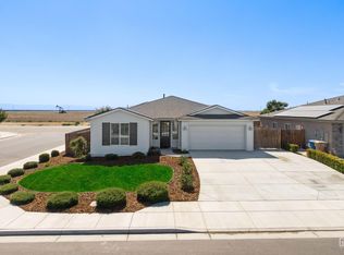 5817 Eiffel Pl, Bakersfield, CA 93311
