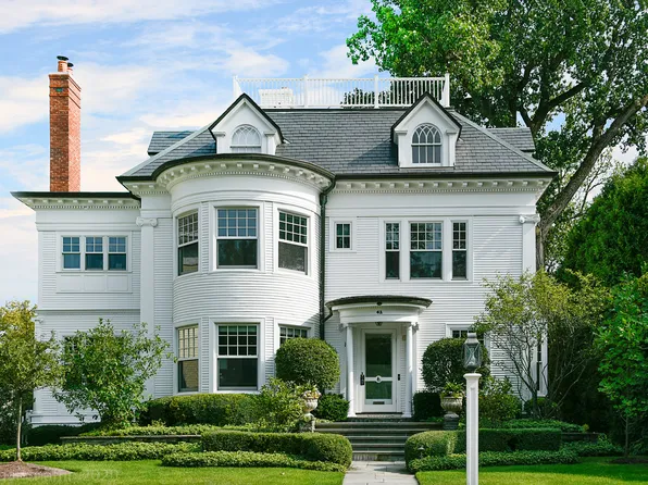 42 Kenilworth Ave, Kenilworth, IL 60043