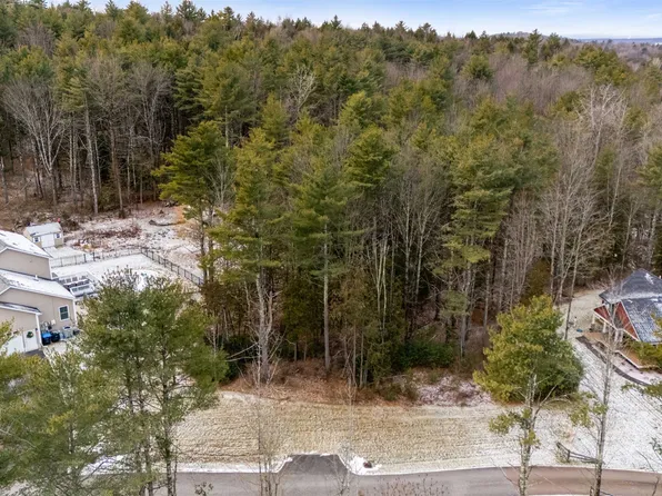 33 Seymour Road, Colchester, VT 05446