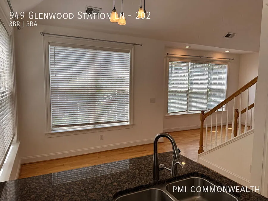 3 Bed / 3 Bath Condo (Available Now) — Photo 3