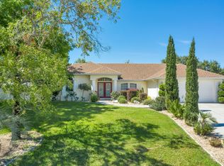 11009 Canary Ave, Weeki Wachee, FL 34613