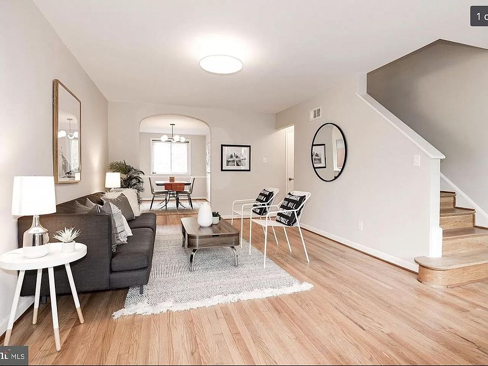 Living room & dining room
